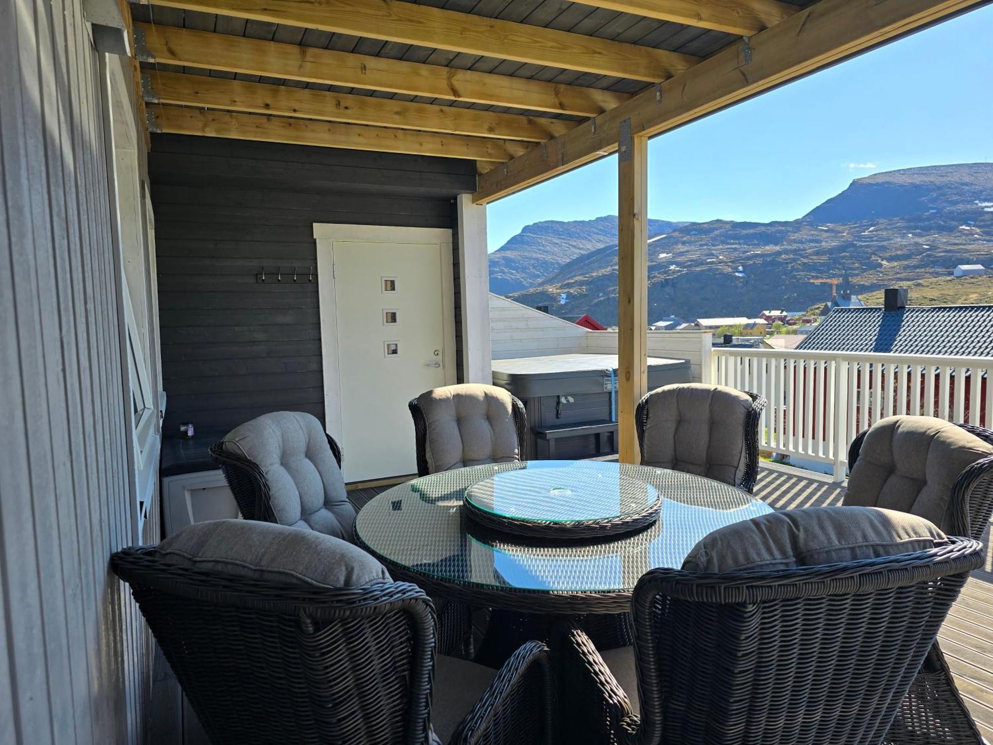 Nord Hus Service As, Deluxe, Sauna, Jakuzzi Havoysund Exterior photo