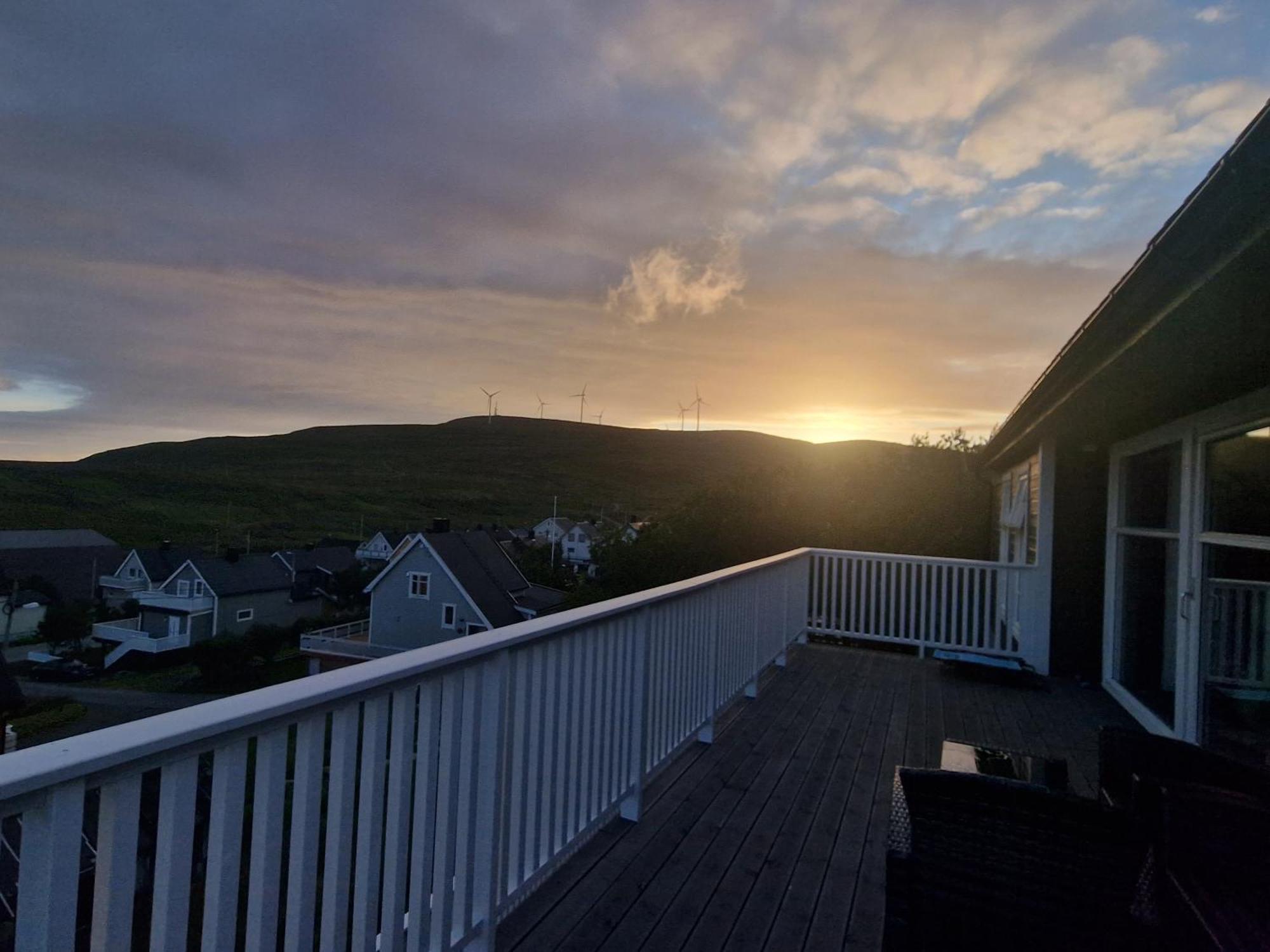 Nord Hus Service As, Deluxe, Sauna, Jakuzzi Havoysund Exterior photo